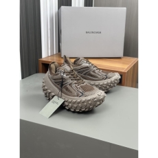 Balenciaga Low Shoes